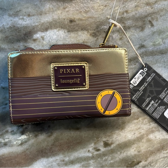 NWT! Pixar Disney Toy Story Puppet Sheriff Woody Loungefly wallet - Picture 5 of 7